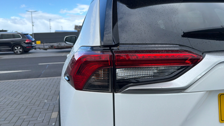 Toyota RAV4 2.5 VVT-i Hybrid Design 5dr CVT 2WD Hybrid Estate